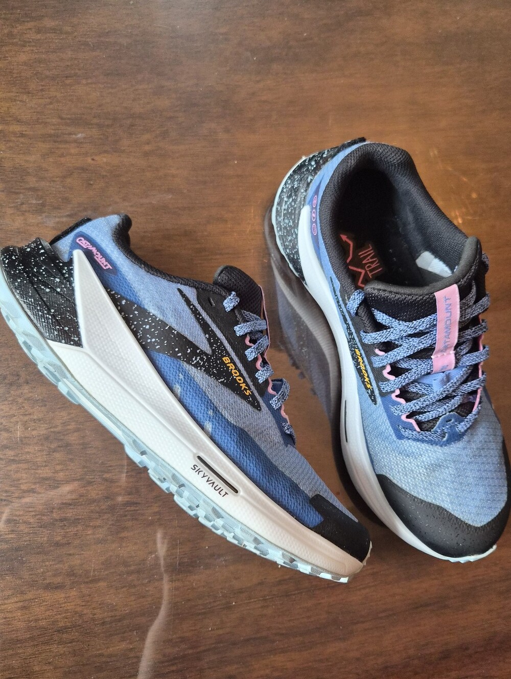 Brooks Catamount 2 Trail Shoes (W8)